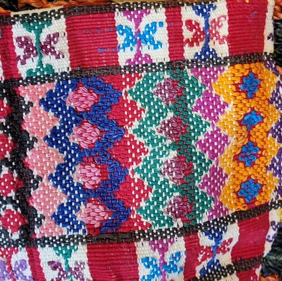 Design Etnika For East Java Xlarge Bright Colored Woven Straw Tote - Picture 7 of 10